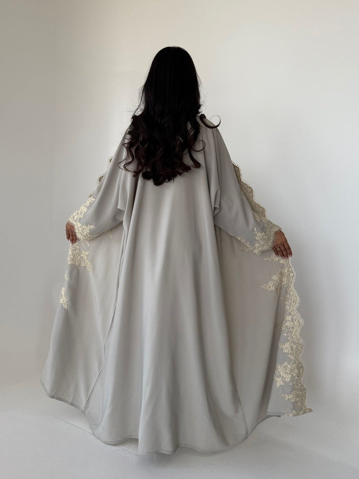 Abaya IV
