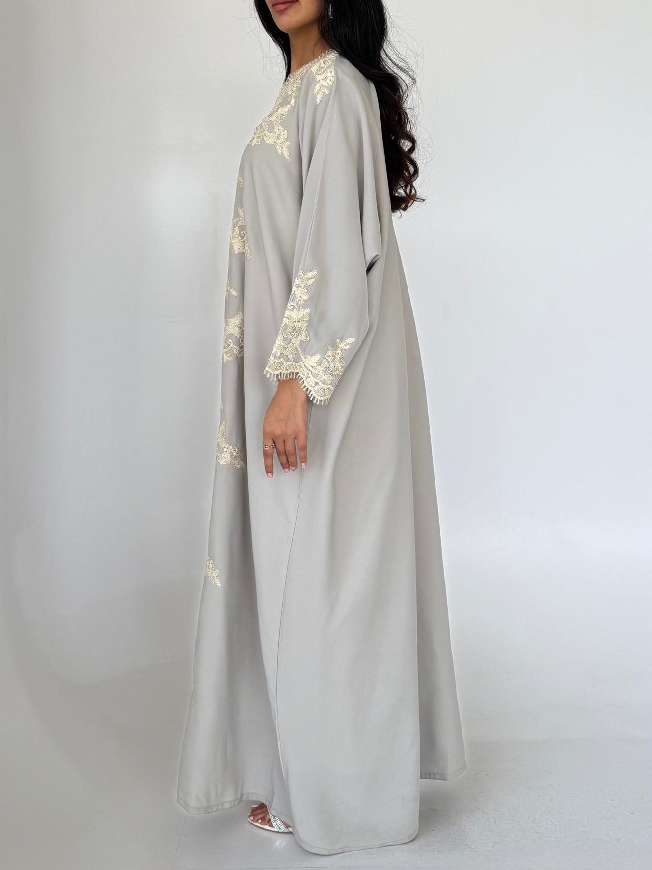 Abaya IV