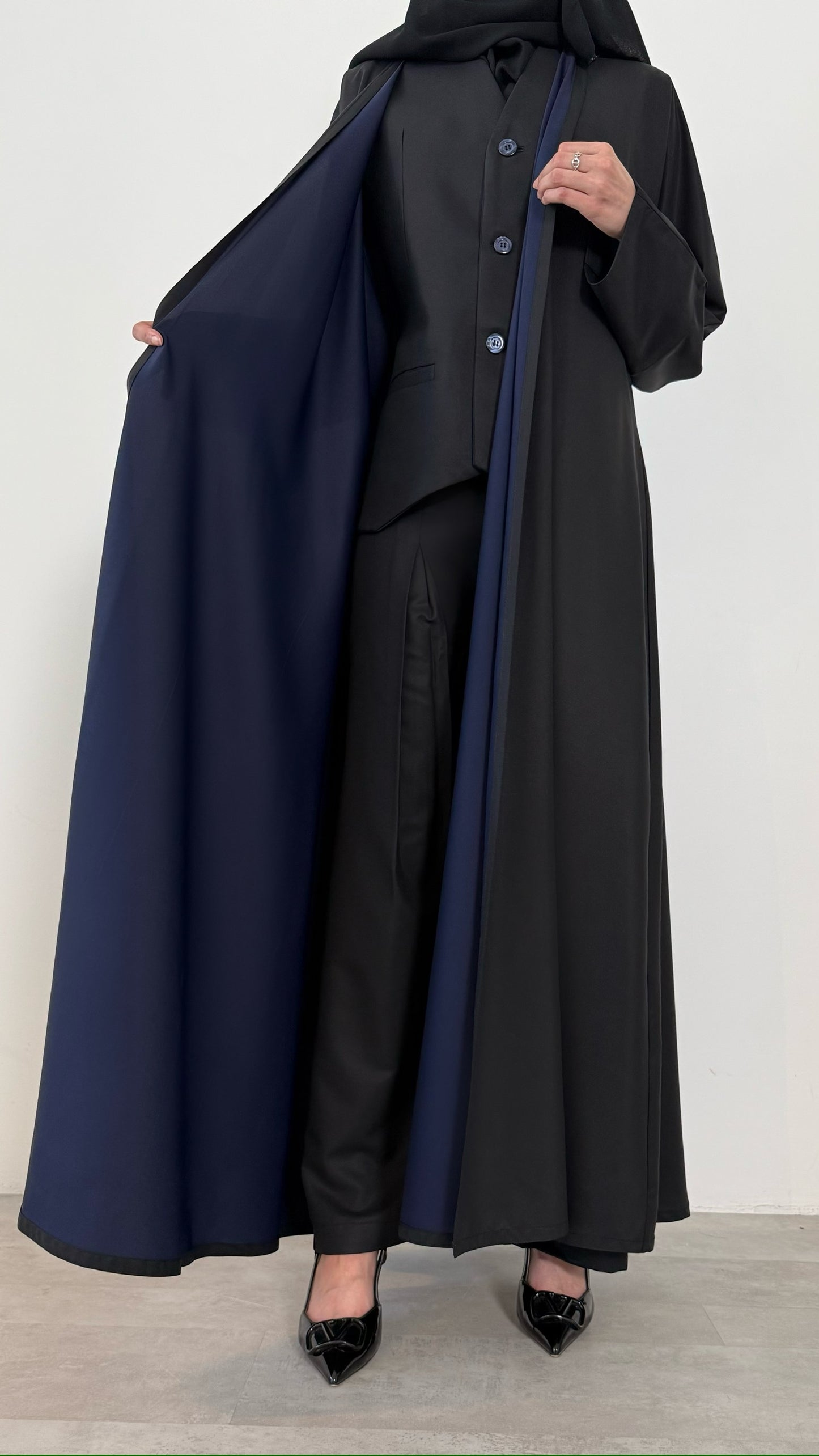 K04 Abaya