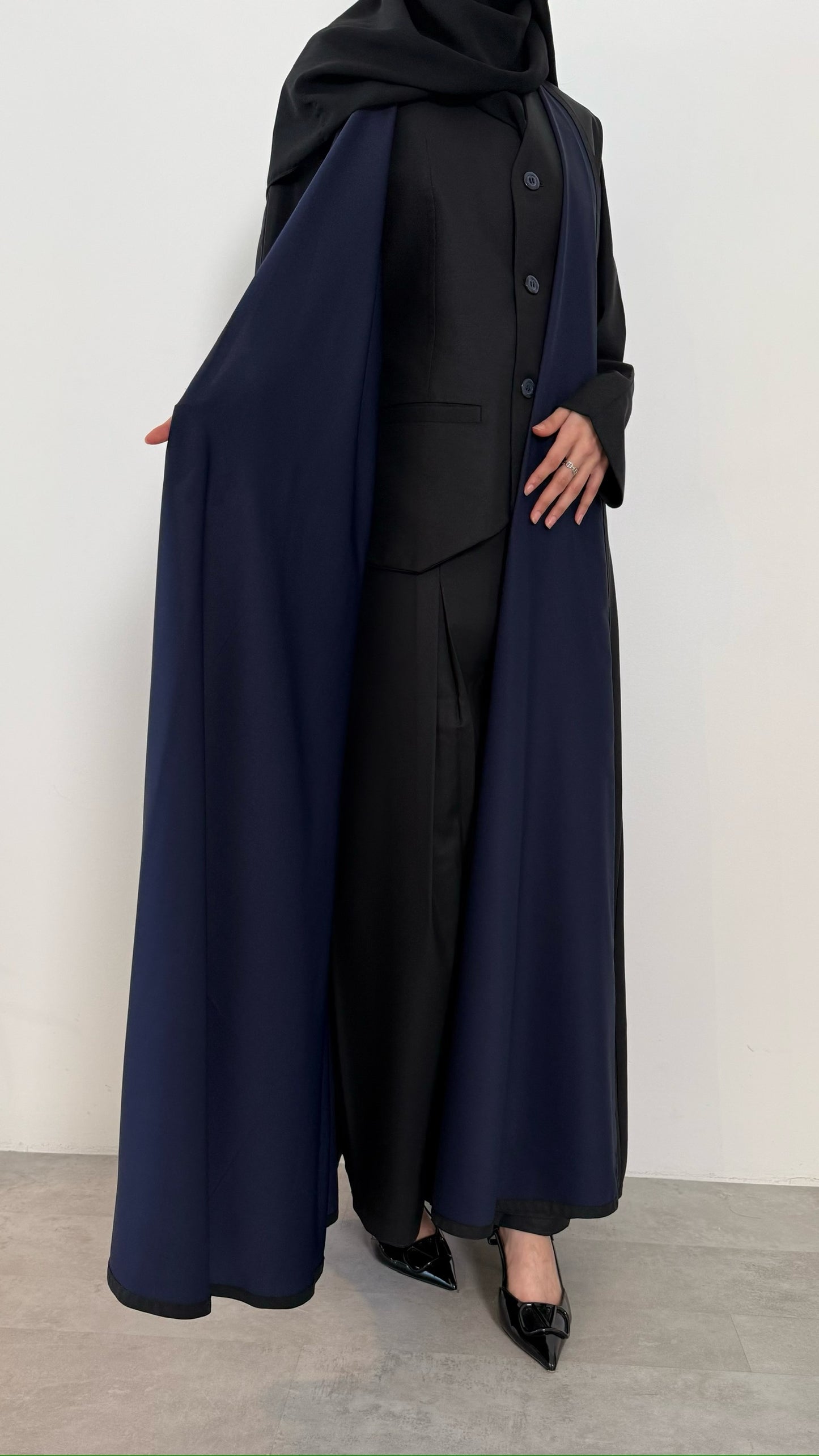 K04 Abaya