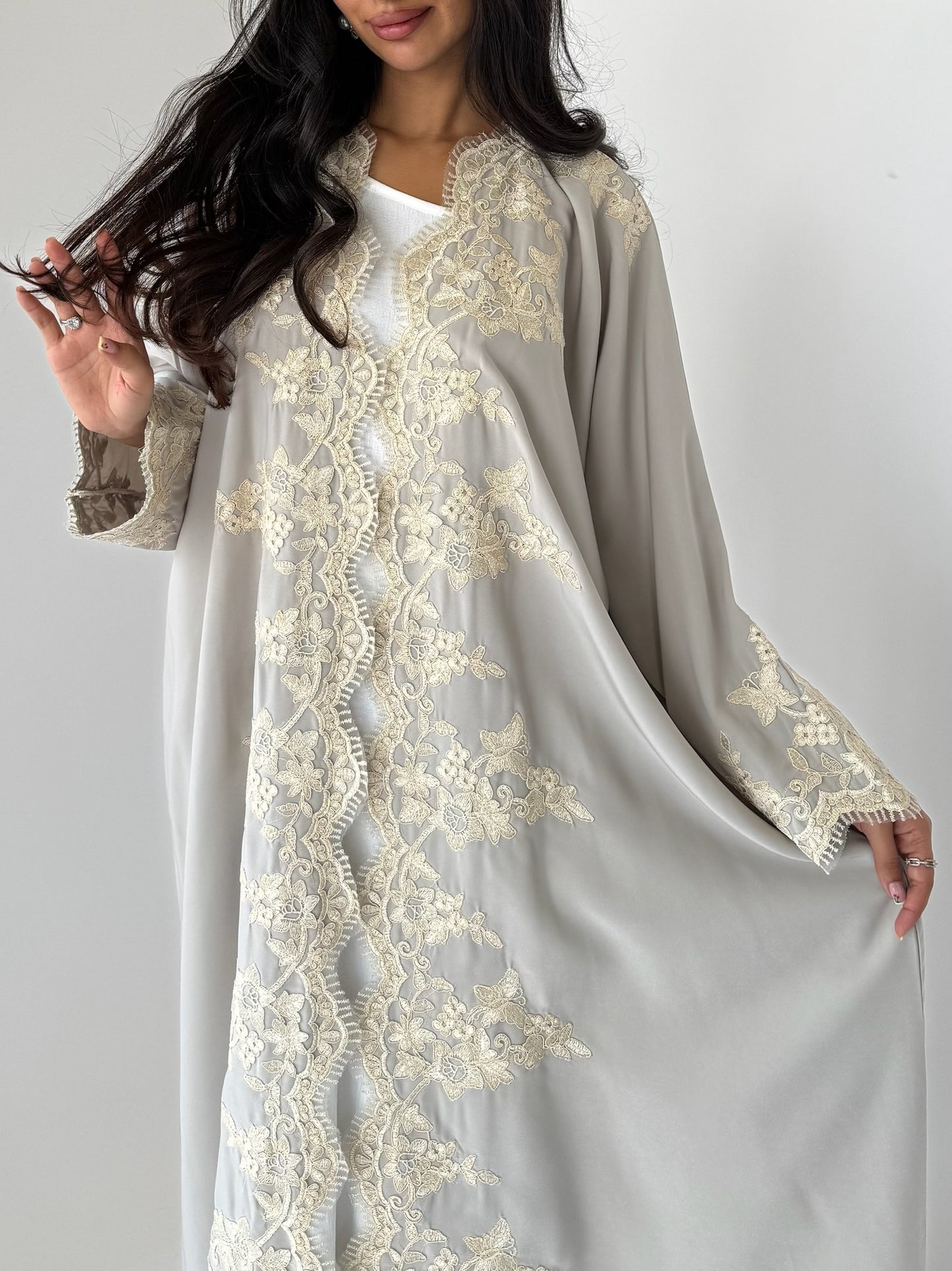 Abaya IV