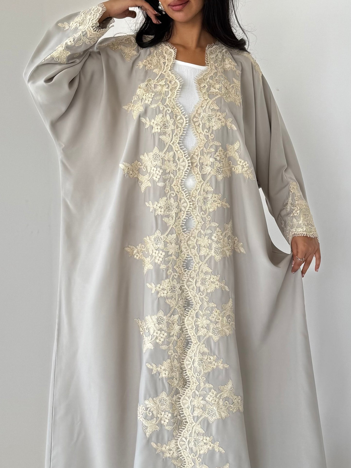 Abaya IV