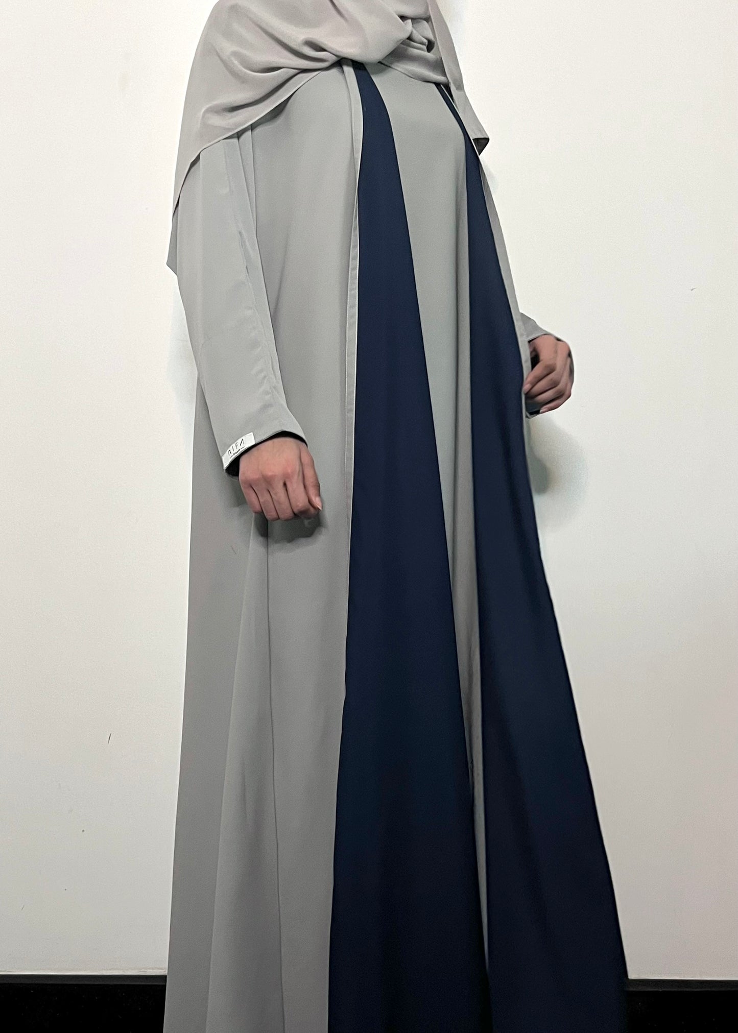 K06 Abaya